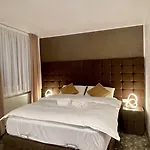 ホテル リュッテンシャイダー シュテルン エッセン